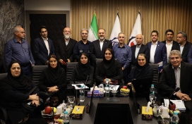 دیدار مدیران شرکت بیمه پاسارگاد با مدیرعامل شرکت فولاد سیرجان ایرانیان دیدار مدیران شرکت بیمه پاسارگاد با مدیرعامل شرکت فولاد سیرجان ایرانیان